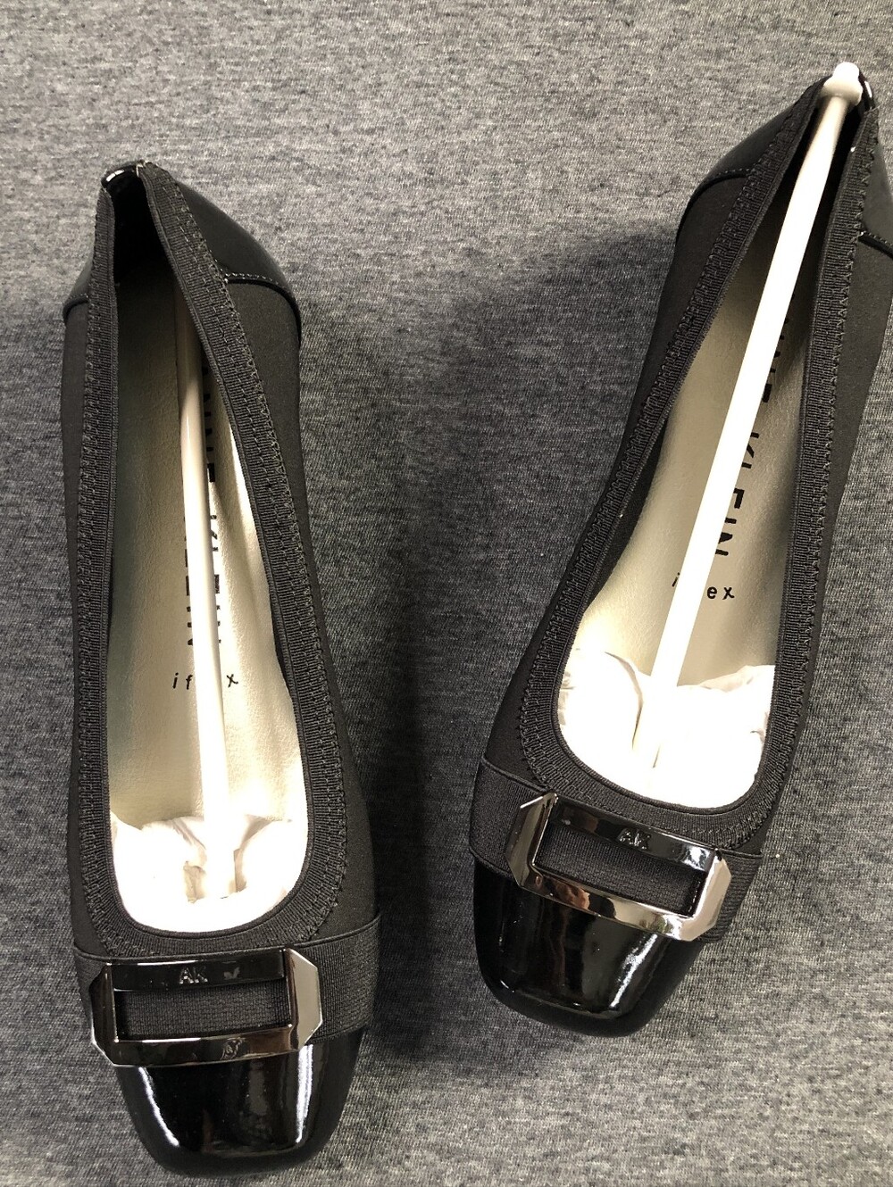 Anne Klein Black Ballet Flats with Patent Cap Toe and Buckle Size 8.5 Brand New